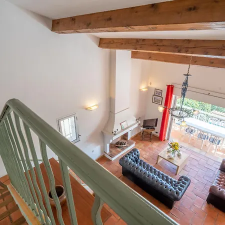 Semesterbostad Bartavelle By Interhome